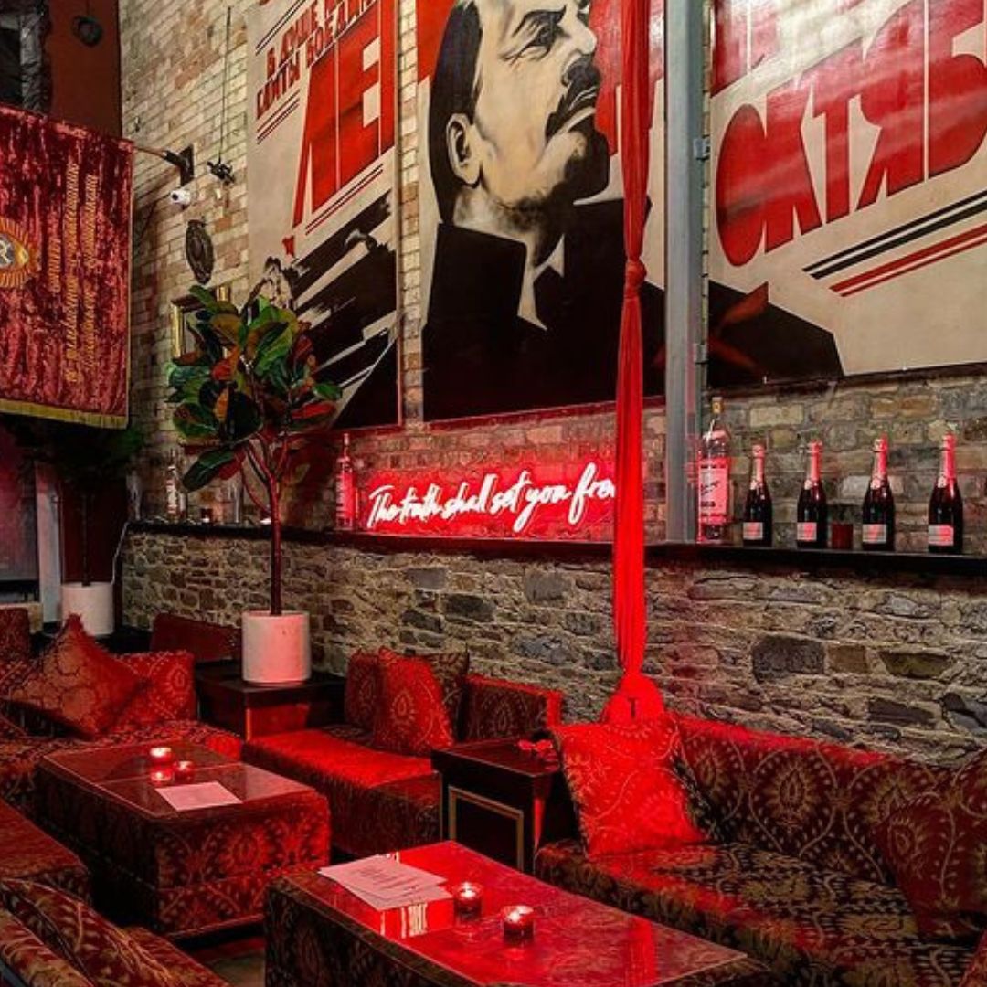 Red neon sign - Neonific